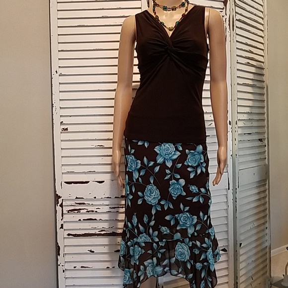 Body Central Dresses & Skirts - 2 Part Body Central  Outfit Skirt PLUS Top